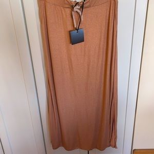 SVNTY Maxi Skirt. Made in Italy. Sz-LG